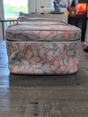 Butterfly-Print Cosmetic Case - Lavender & Coral
